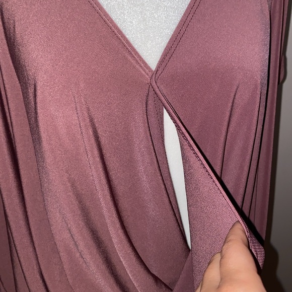 Blooms in the City Asymmetrical Tunic Tee - Picture 3 of 12